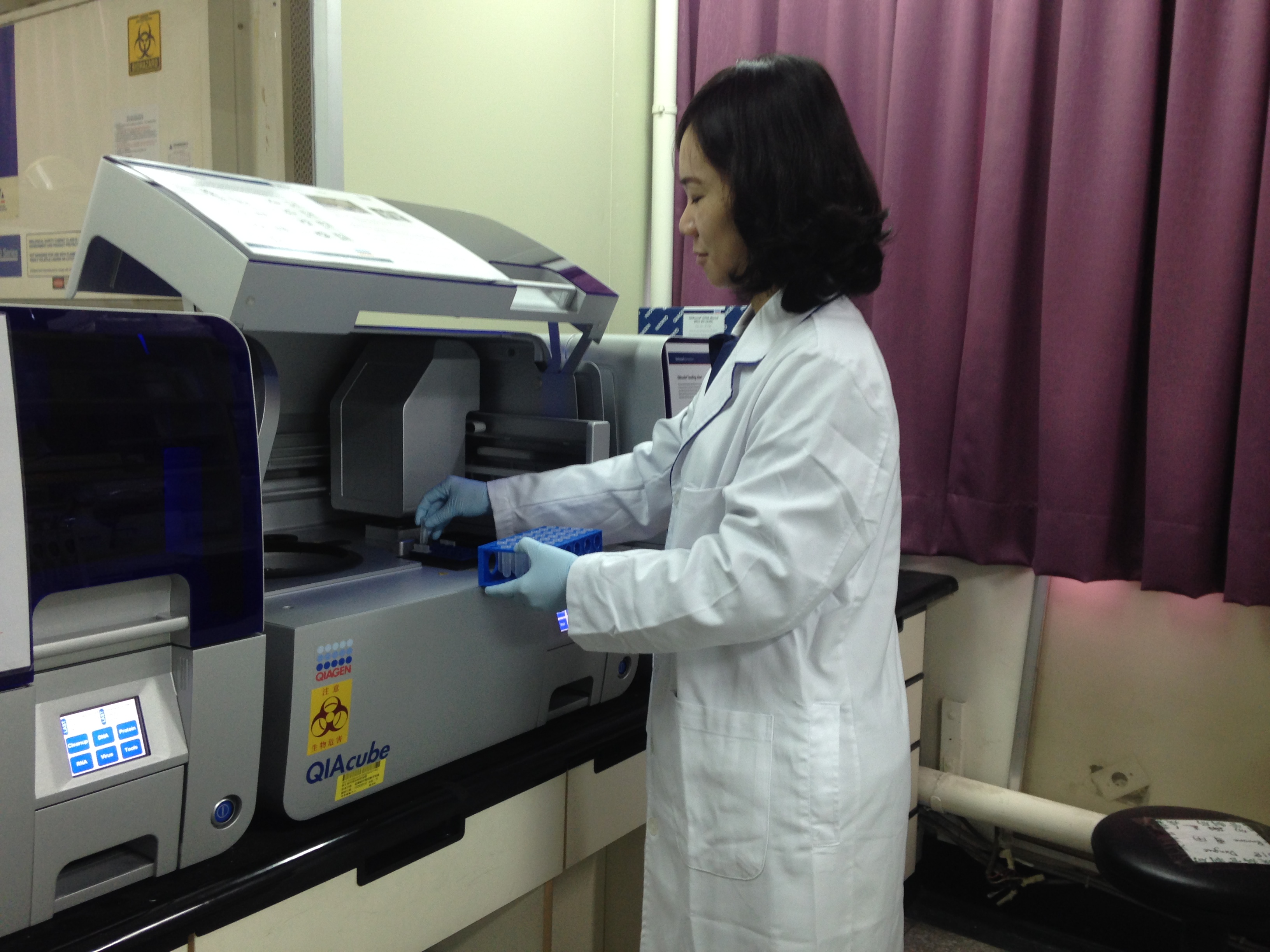 疾管署研檢中心透過實驗室自動化儀器檢出國內首例境外移入茲卡病毒感染病例-2.JPG